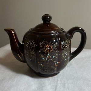 Vintage Teapot Made in Japan Floral design Gold trim